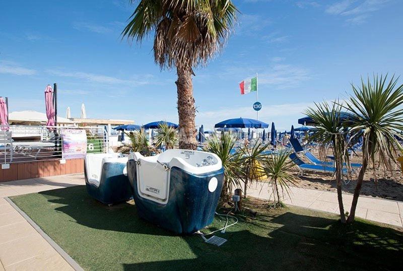 Hotel Los Angeles - Fronte Mare Riccione Exterior photo