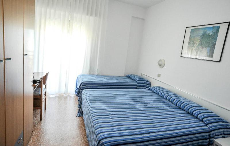 Hotel Los Angeles - Fronte Mare Riccione Exterior photo