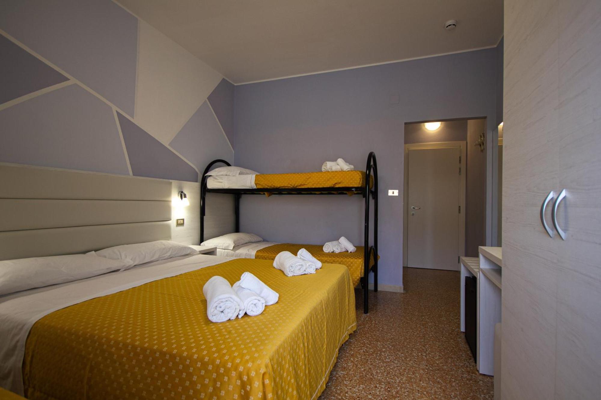 Hotel Los Angeles - Fronte Mare Riccione Exterior photo